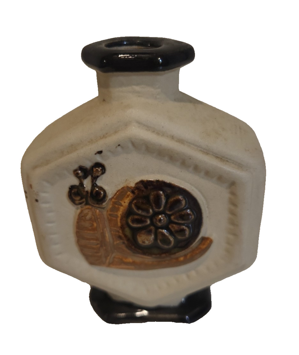 Vtg Takahashi Art Pottery Bud Vase Snail Shell Mini Bottle Japan Cottage core